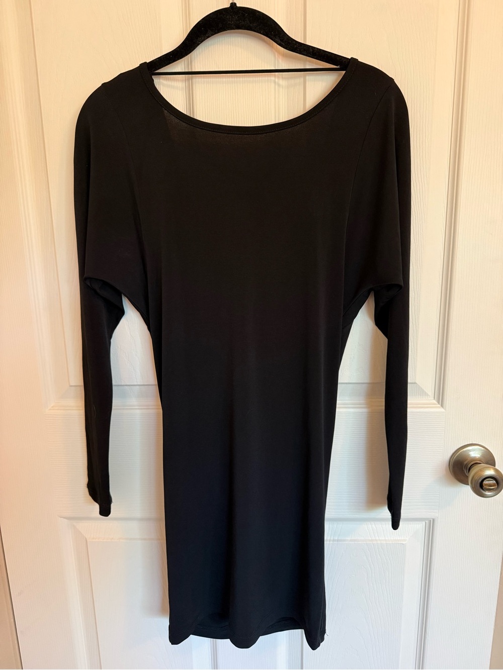 BCBG Backless Bodycon Long Sleeve Black dress size XXS